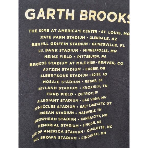 Garth Brooks Stadium Tour Concert T-Shirt Black Graphic Tee Country Music Mens S - Picture 2 of 6